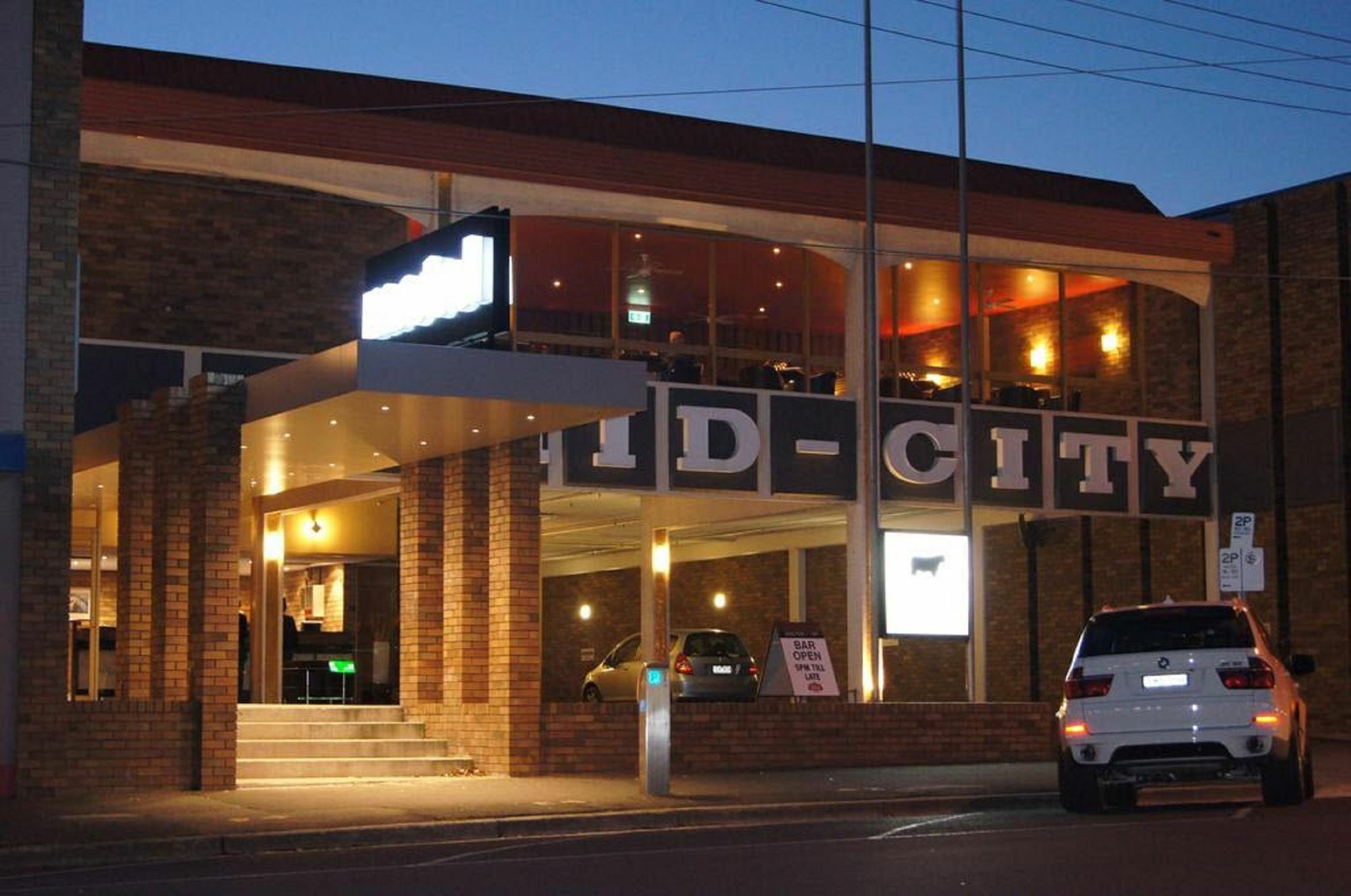 Mid City 밸러랫 외부 사진